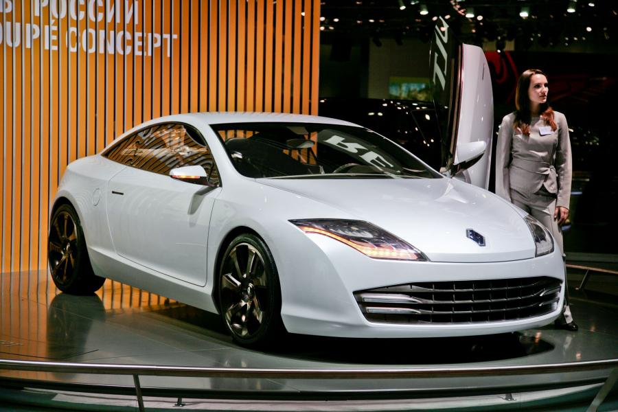  Renault Laguna Coupe Concept 2007 года  (фото 10 из 24)